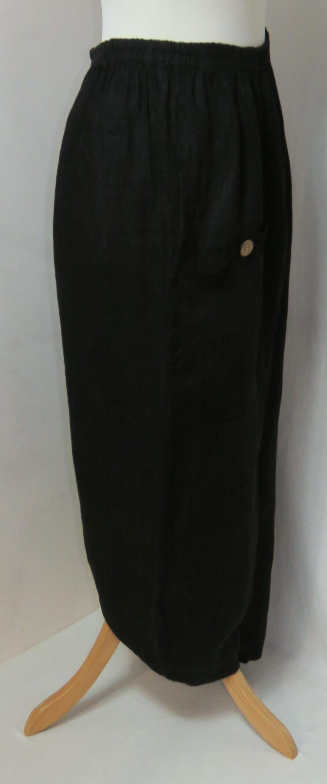 Black, button-pocket pants - 9