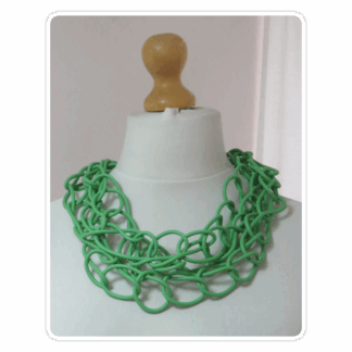Apple green, triple-strand, rubber chain, necklace