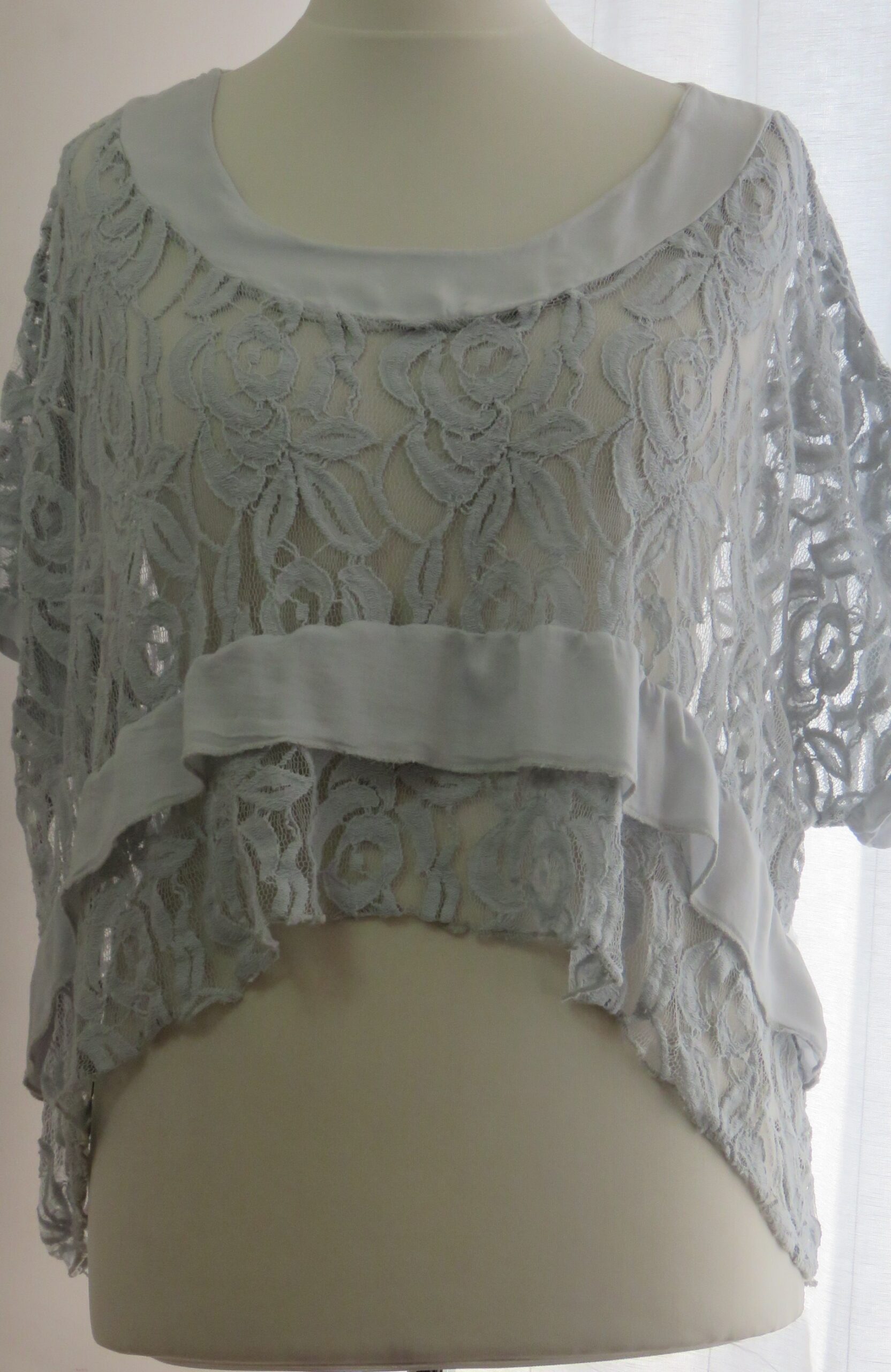 Silver grey, lace overtop - 3