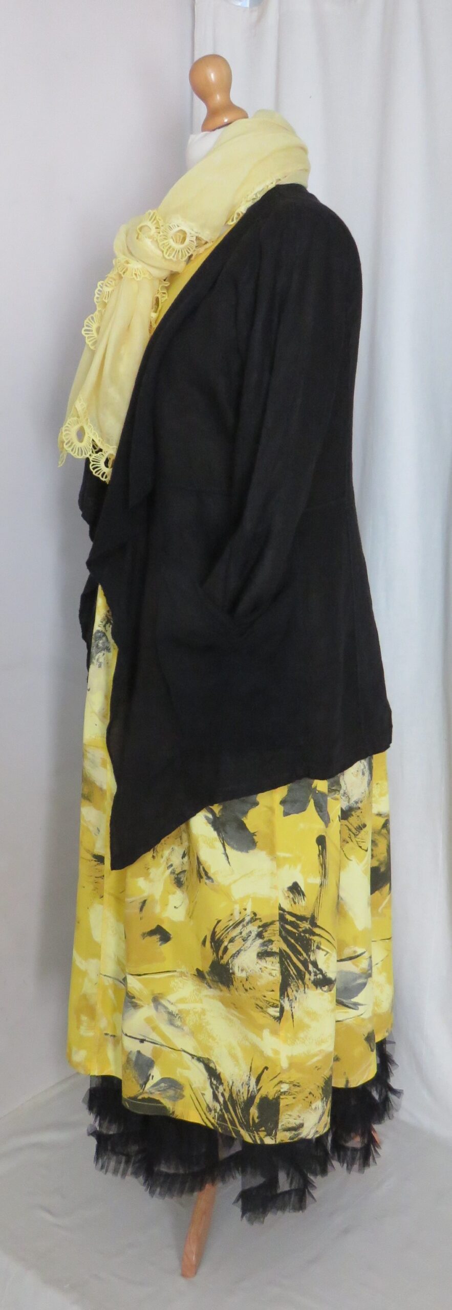 Black, linen jacket - 19